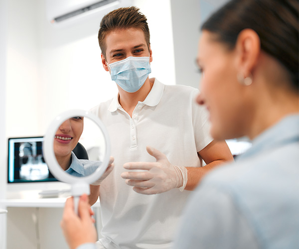 Dental Bonding in Vancouver | Teeth Bonding Yaletown ✅