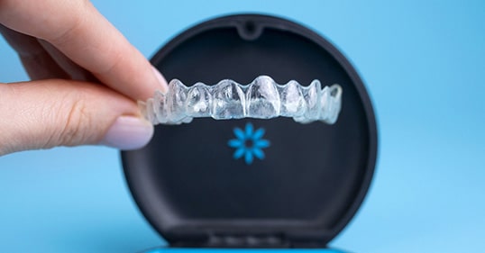 Invisalign in Vancouver | Get Invisalign Clear Aligners Near You in Yaletown ✅